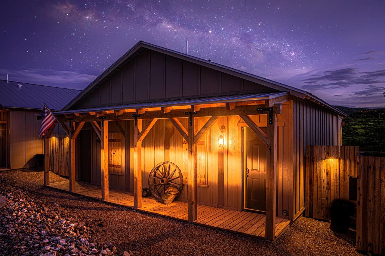 -Pet Friendly- Miners Cabin #6 - King Bed With Private Balcony 图姆斯顿 外观 照片