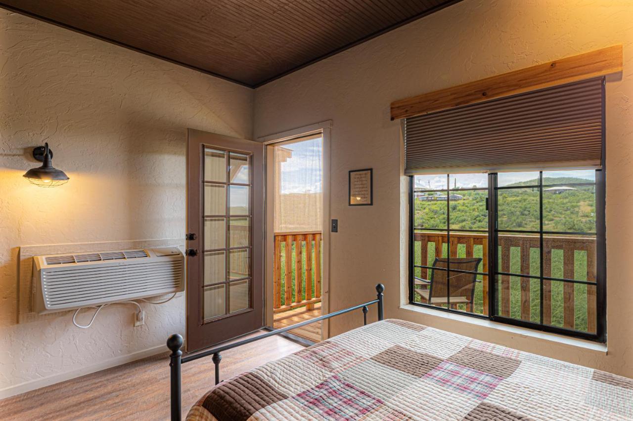 -Pet Friendly- Miners Cabin #6 - King Bed With Private Balcony 图姆斯顿 外观 照片